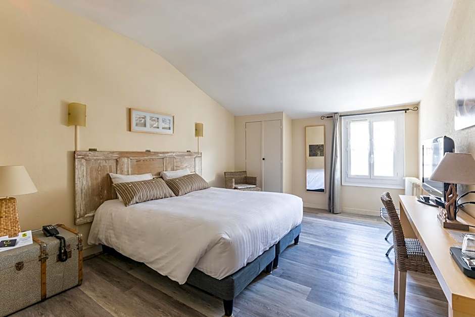 Logis Hotel Lafayette Rochefort France