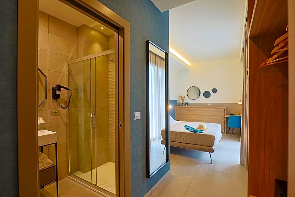 10 Catalani Rooms