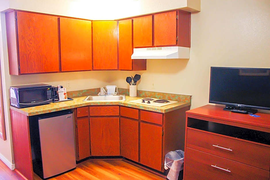 Rodeway Inn & Suites Lake Havasu City