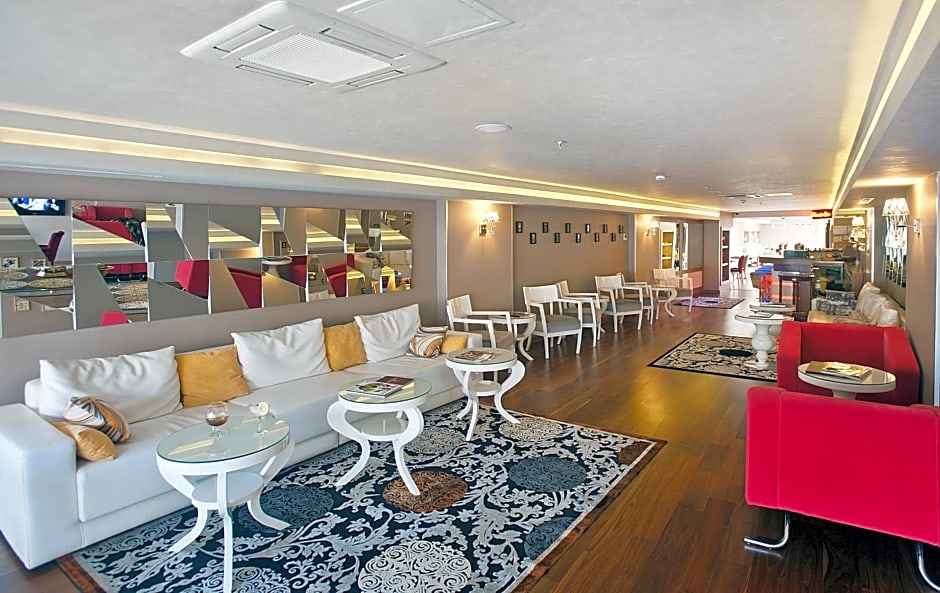 The Time Hotel Old City