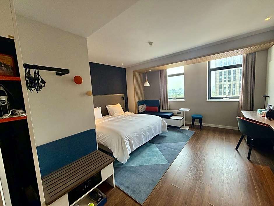 Holiday Inn Express Rongcheng Science and Technolo By IHG