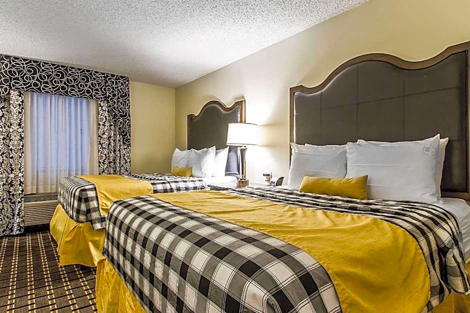 Evangeline Downs Hotel, an Ascend Collection Hotel