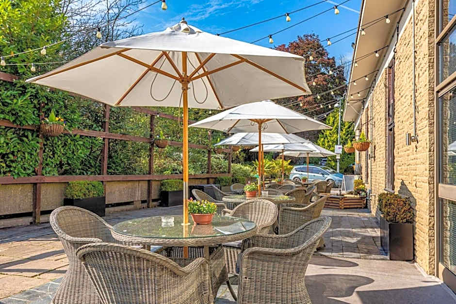 Britannia Leeds Bradford Airport