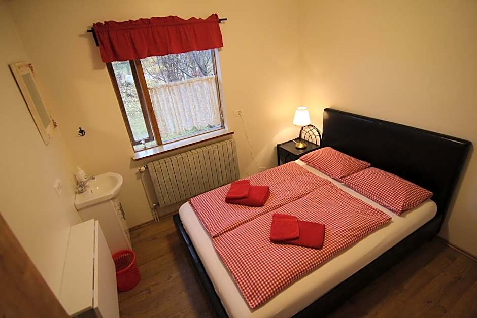 CJA Guesthouse