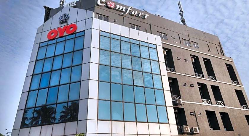 Super OYO 447 Comfort Hotel Meru
