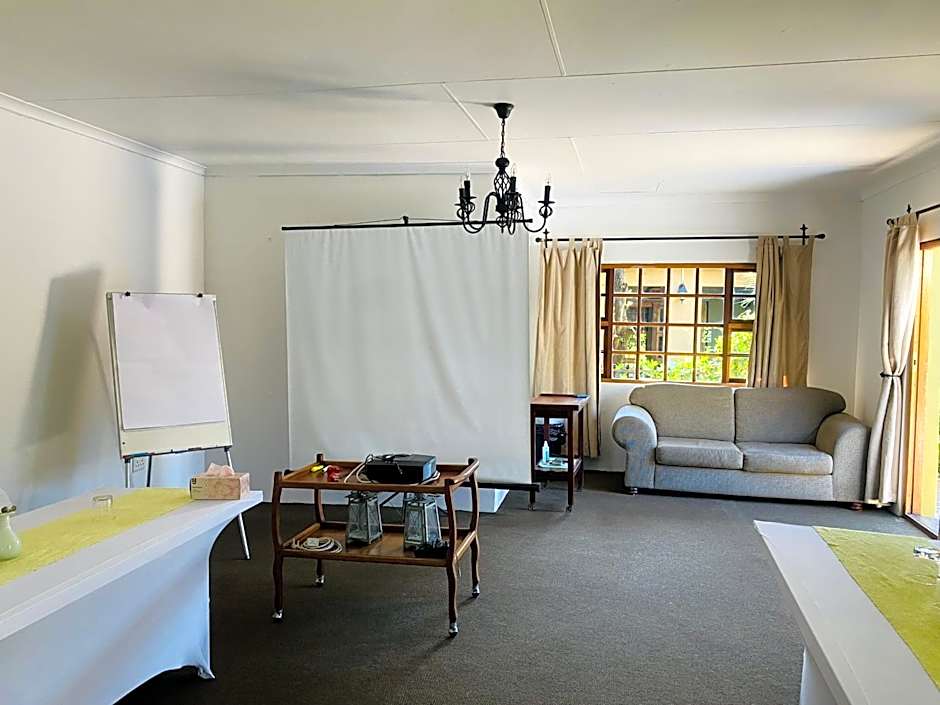 Greenleaf Guest Lodge