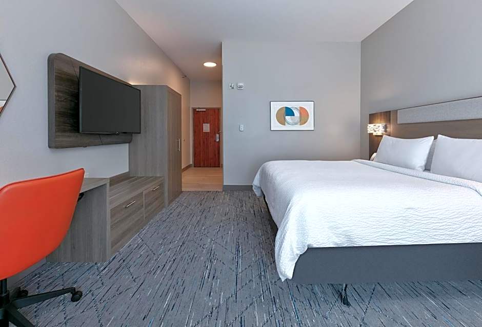 Holiday Inn Express Hotel & Suites Shakopee By IHG