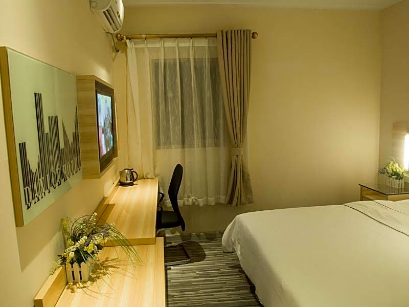 Denise Hotel Apartment(Shangxiajiu Branch)