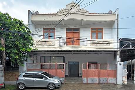 Mono Coliving Kertajaya Syariah, SBY