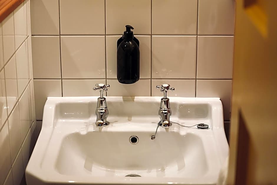 The London & Paris Hotel