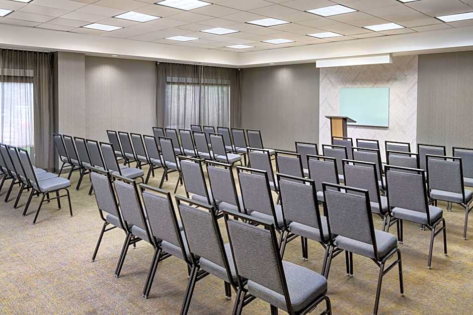 SpringHill Suites by Marriott Newark International Airport