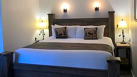 King Room with Spa Bath