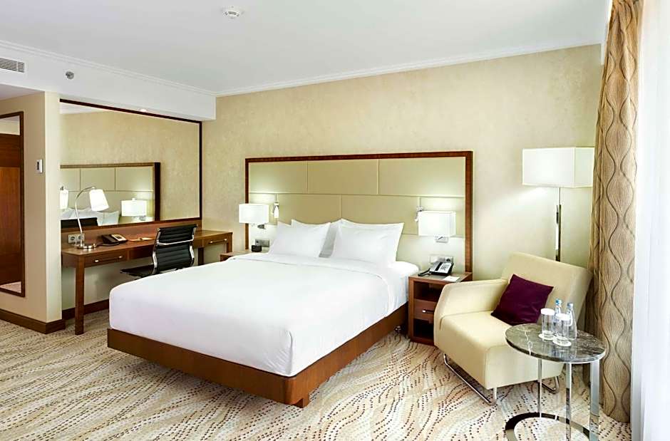 Photo 1 of 5 of 1 King Bed Suite