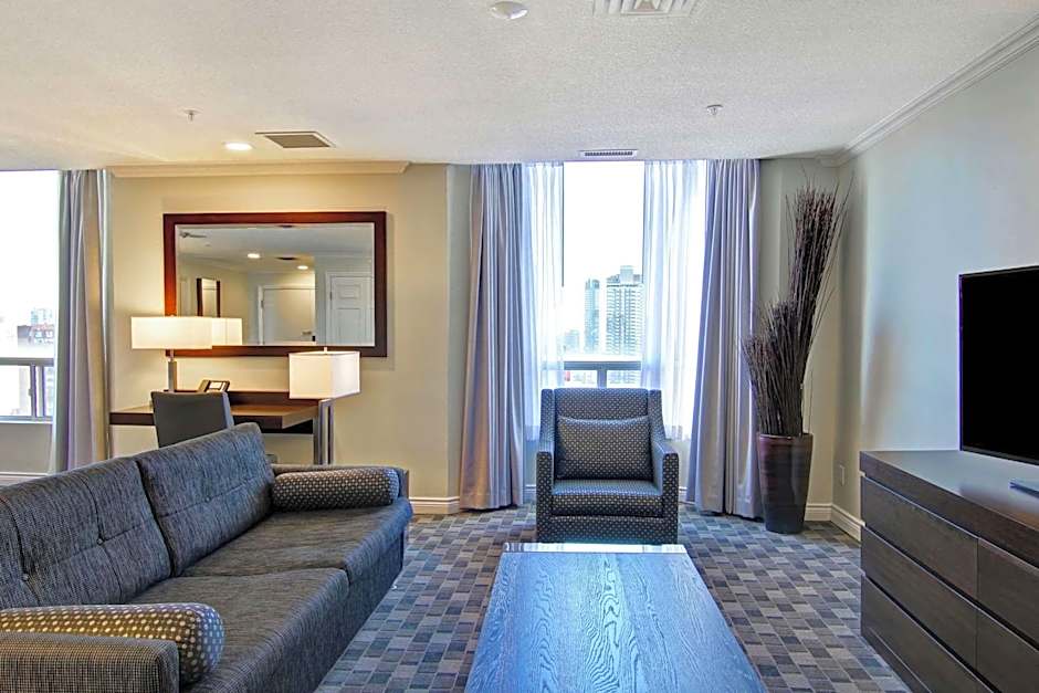 DoubleTree by Hilton Toronto Downtown