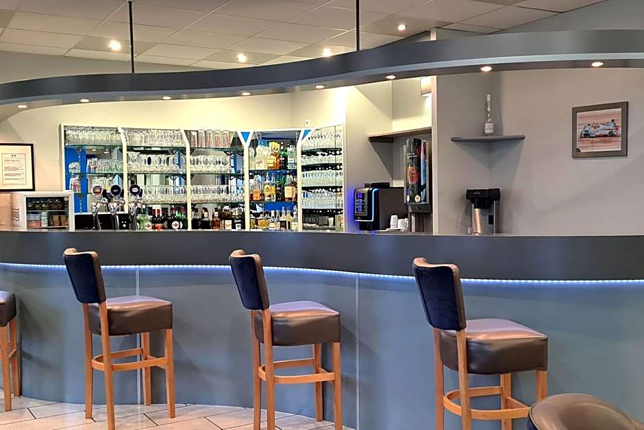 Hotel Le Circuit Le Mans