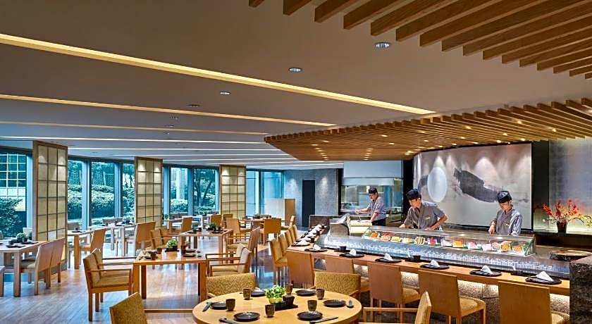 Shangri-la's Far Eastern Plaza Hotel, Taipei