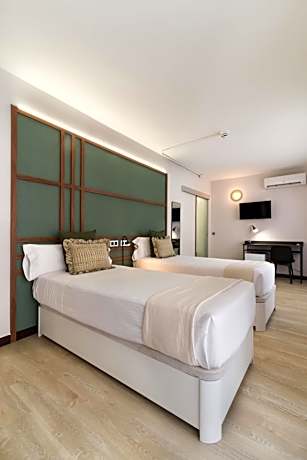 Junior Suite with Balcony