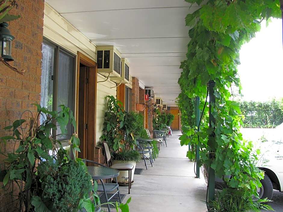 The Wayfarer Motel