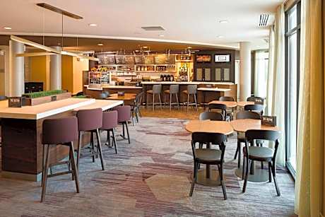 Courtyard By Marriott Sioux Falls