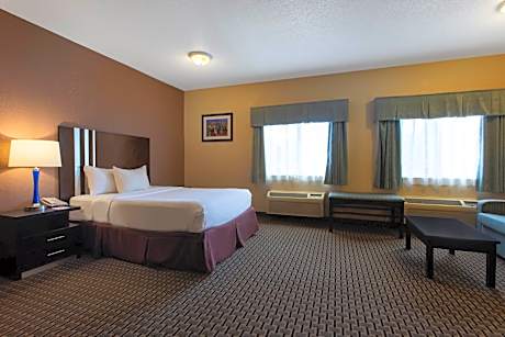 Accessible 1 Queen Bed Non-Smoking Room