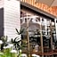 Krung Boutique Hotel
