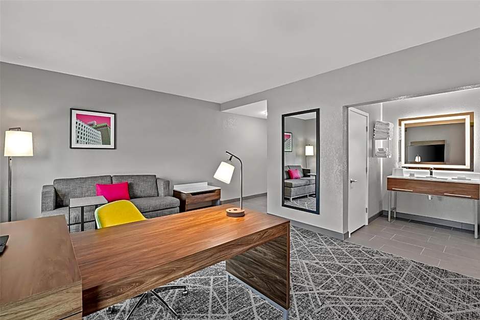Hampton Inn By Hilton Omaha/West Dodge Road, Old Mill