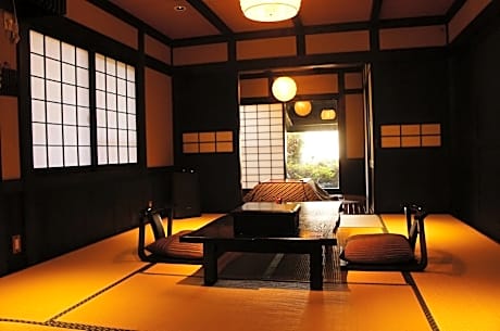 Japanese-Style Twin Room