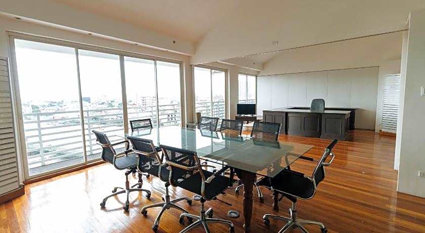 RedDoorz near Osmena Highway 1