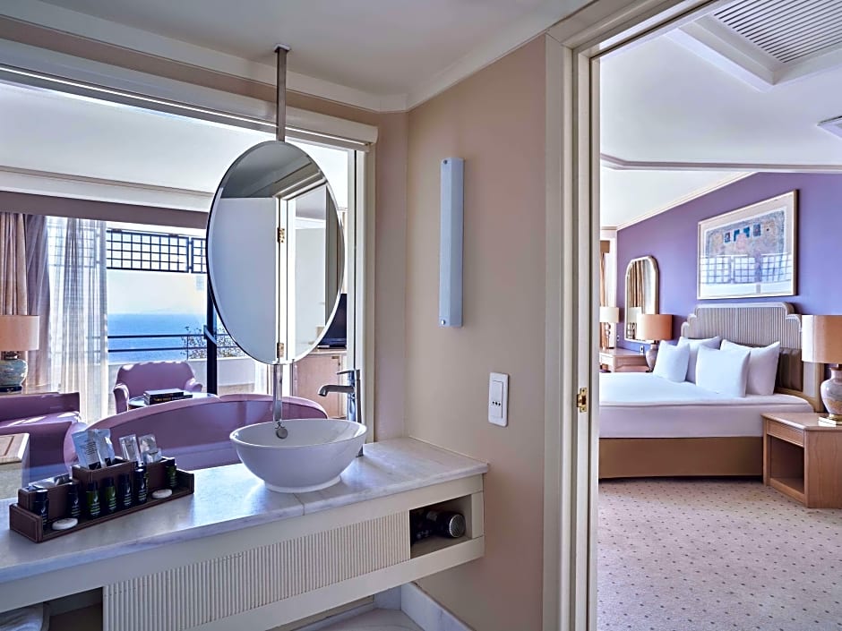 Photo 1 of 3 of Junior Suite