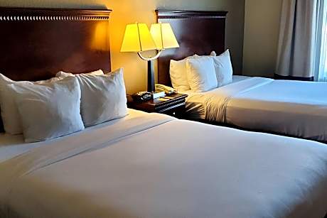 Suite with Two Queen Beds - Accessible/Non-Smoking