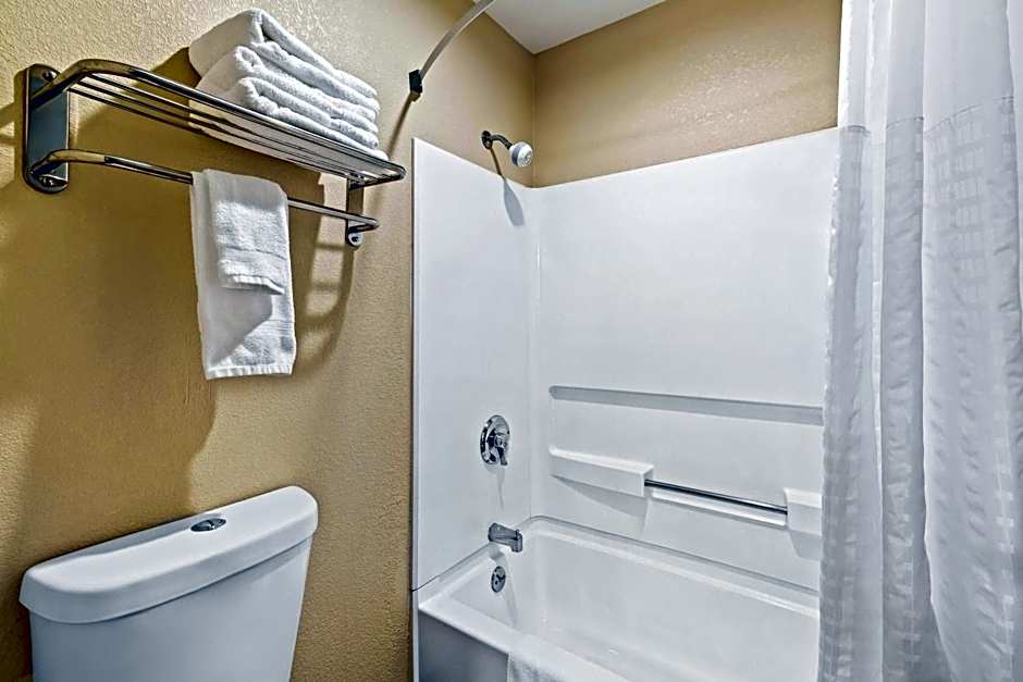 Days Inn by Wyndham Black River Falls