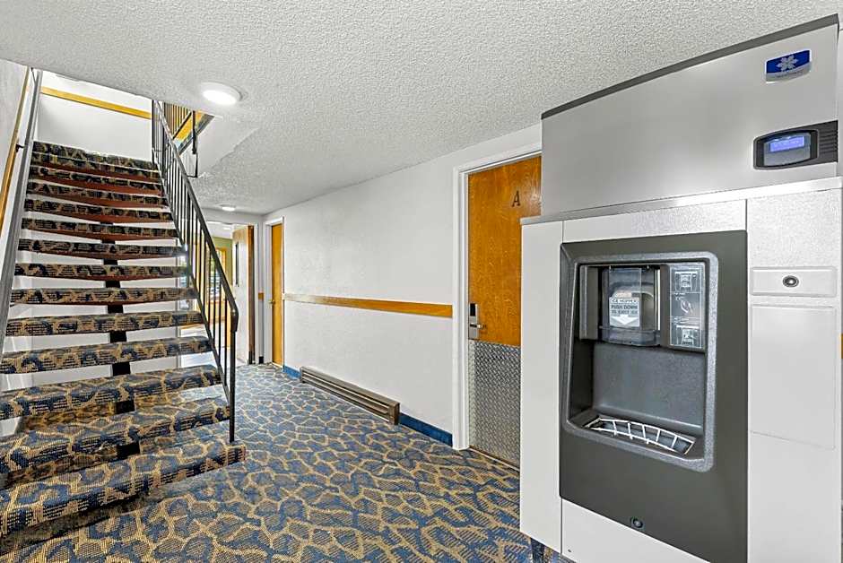 Rodeway Inn & Suites Portland West - Beaverton