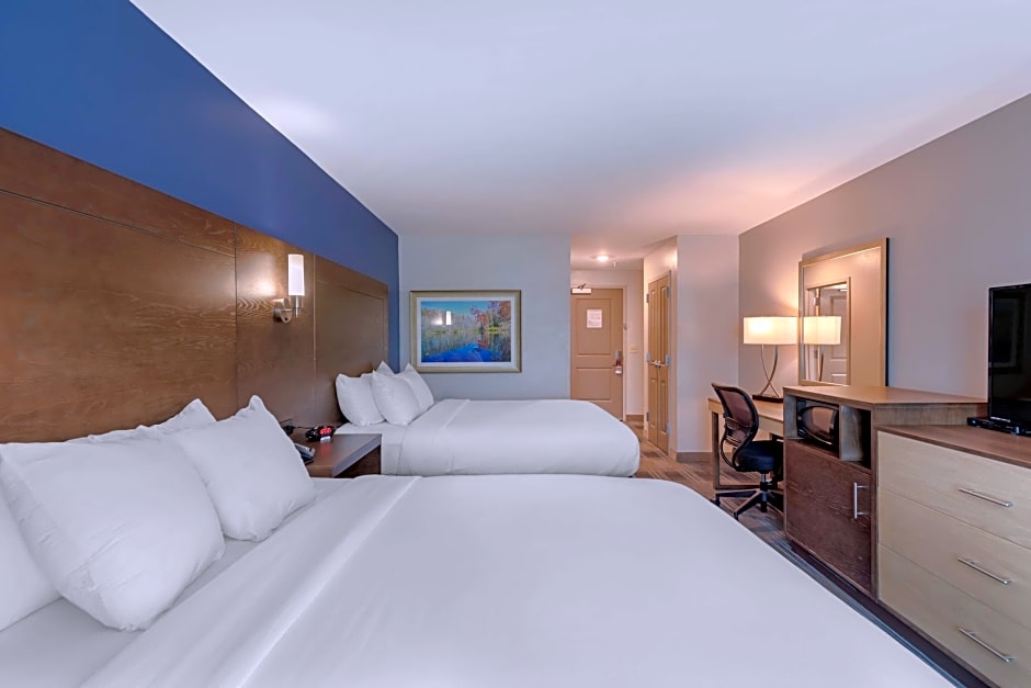 Comfort Inn & Suites
