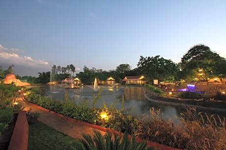 Silent Shores Resort & Spa