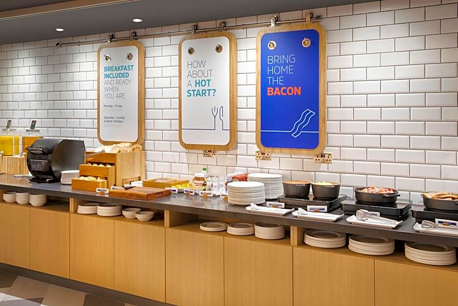 Holiday Inn Express - Cambridge West - Cambourne By IHG