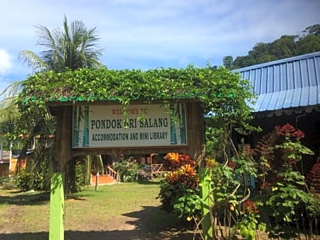 Pondok Sri Salang