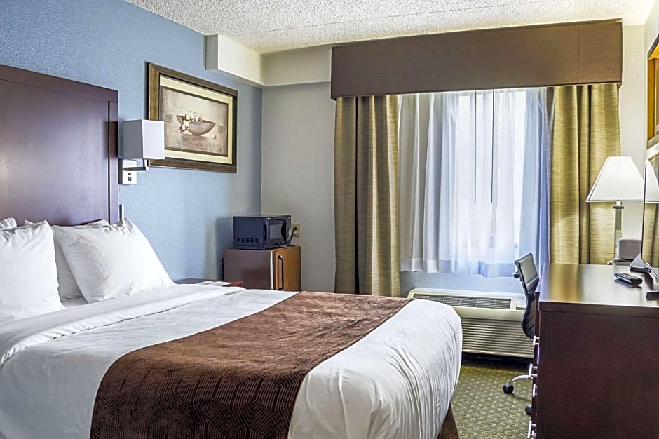 Quality Inn & Suites Clackamas - Portland