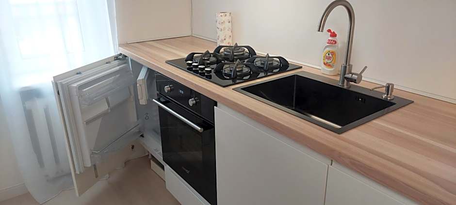 Apartamentai šalia baseino