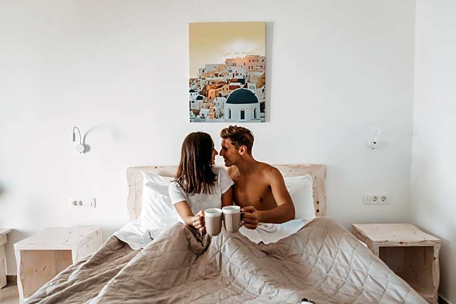 Cyclops Beach Apartments