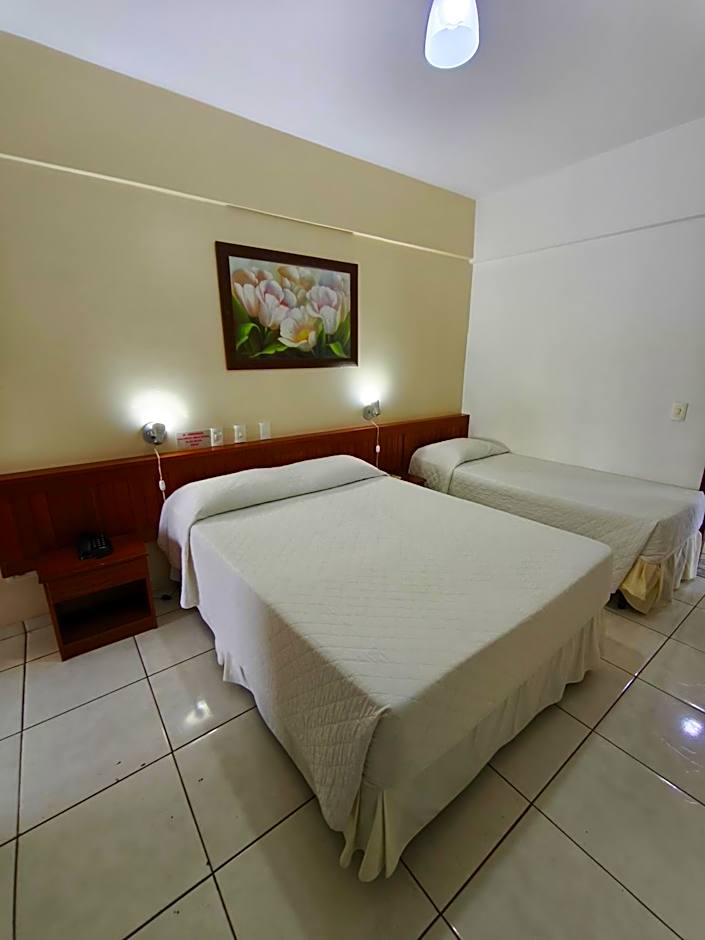 Foz Presidente Economic Hotel