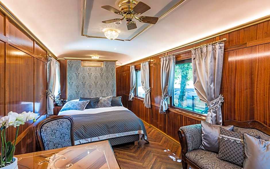 Luxury Lodge - Lener Express