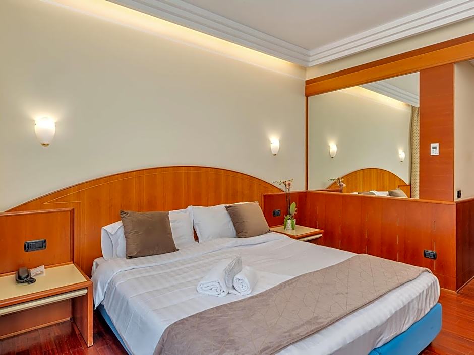 Hotel Prestige