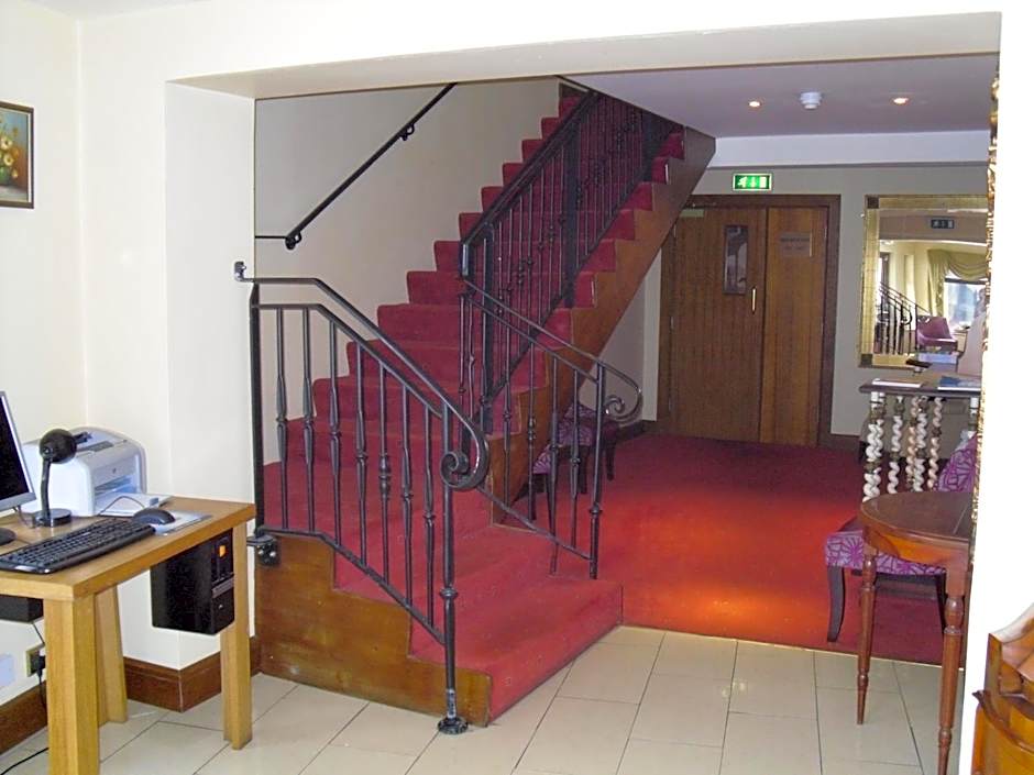 The Horse and Hound Hotel