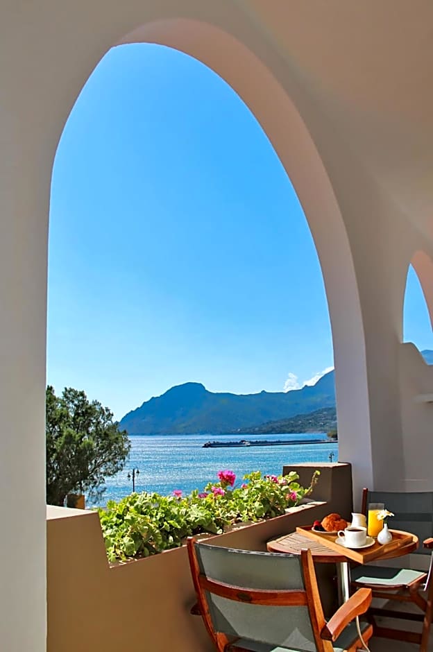 Alianthos Beach Hotel