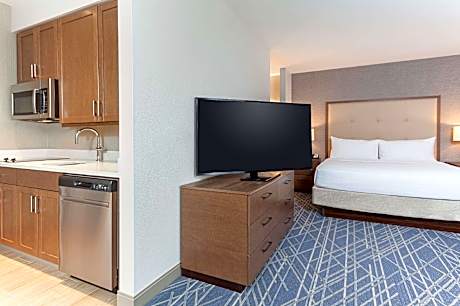 1 King Hearing Accessible Studio Suite