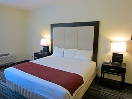 Deluxe King Room