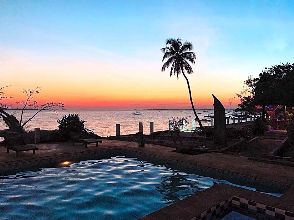 Menai Bay Beach Bungalows