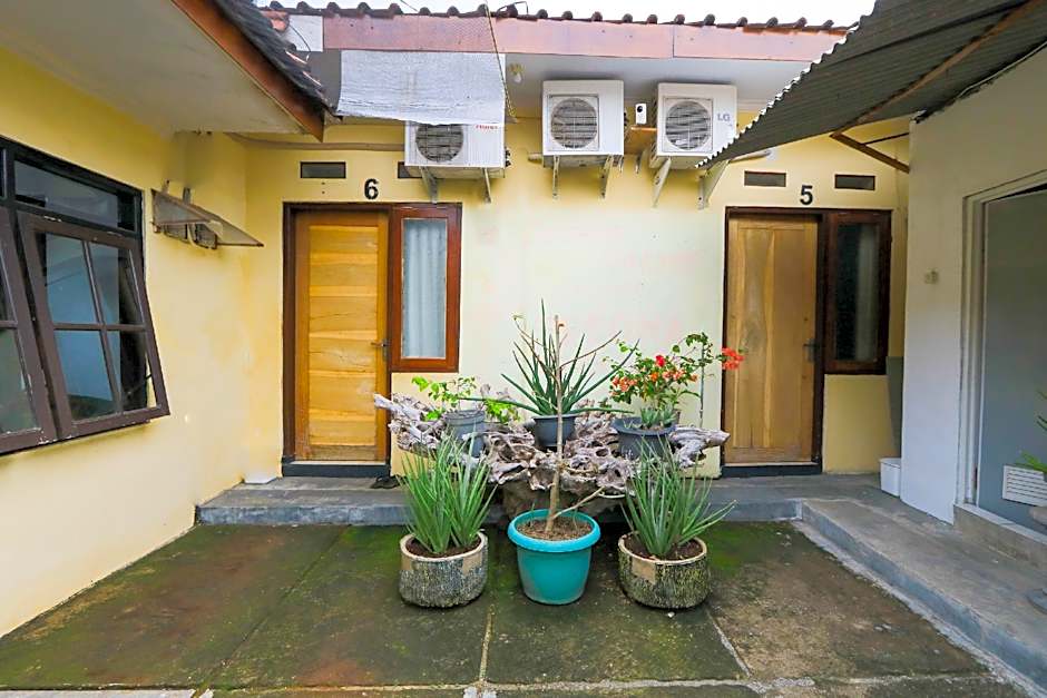 SPOT ON 2497 Pesona Guest House