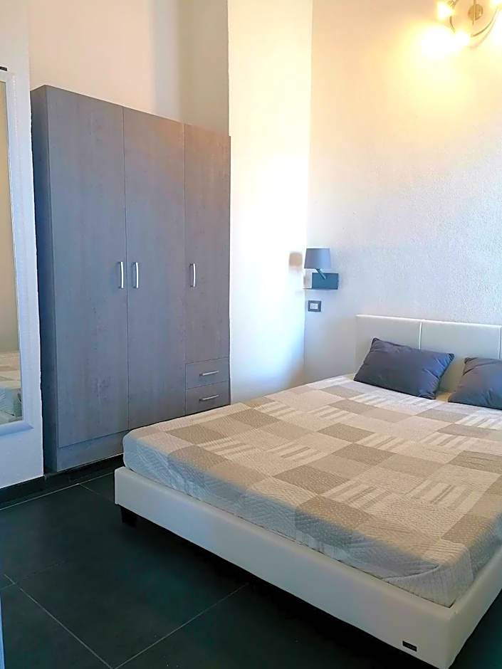 DOMUS con vista mare - JR02