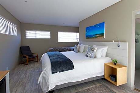 Executive Queen Suite